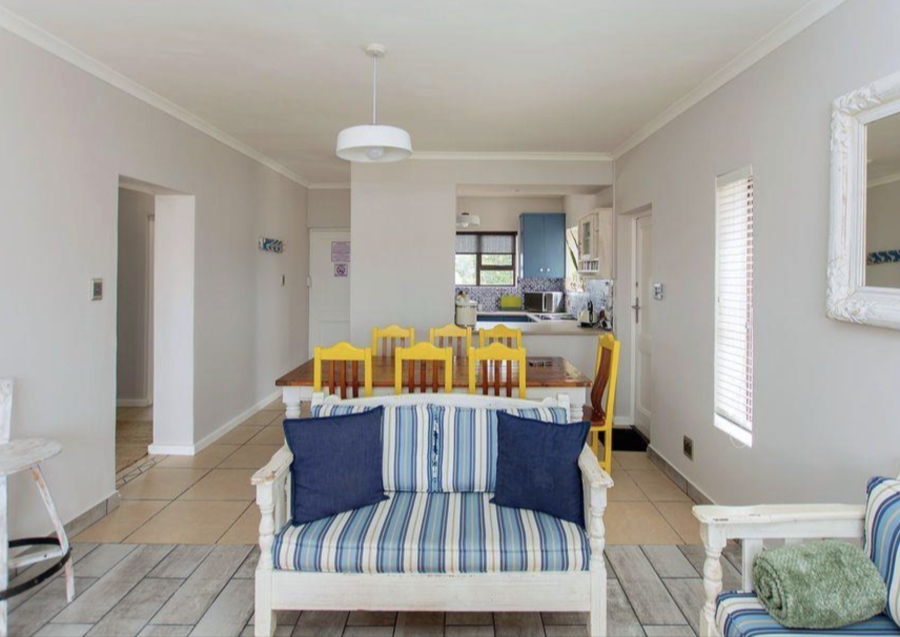 2 Bedroom Property for Sale in Helios Place Western Cape